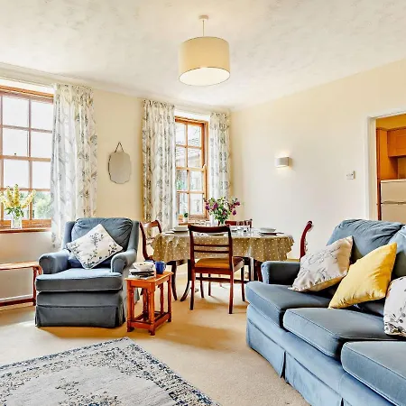 2 Bed In Mullion Sowan