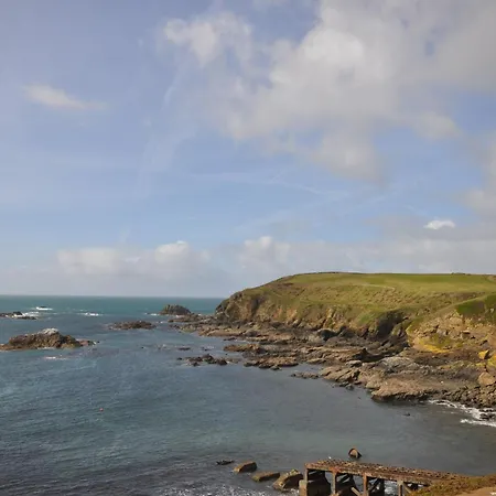Apartment 2 Bed In Mullion Sowan
