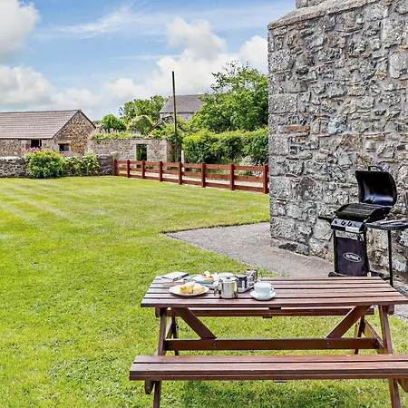 2 Bed In Mullion Sowan *